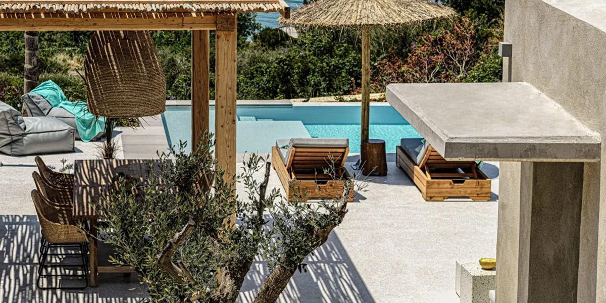 Ferienhaus korfu Luxusvilla mieten griechenland privat pool meerblick sandstrand finest greek villas exklusiv modern seafront modern gehoben premium traumhaft sandstrand luxusreisen