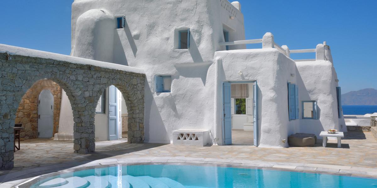 Ferienhaus mykonos santorini Luxusvilla mieten griechenland privat pool meerblick sandstrand finest greek villas